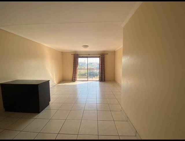 2 BEDROOM FLAT TO LET IN SEA VIEW